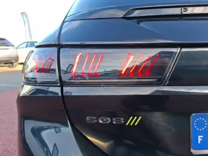 Photo 16 Peugeot 508  SW Hybrid4 360 e-EAT8 Peugeot Sport Engineered