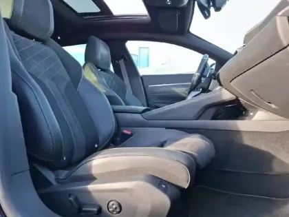 Photo 25 Peugeot 508  SW Hybrid4 360 e-EAT8 Peugeot Sport Engineered