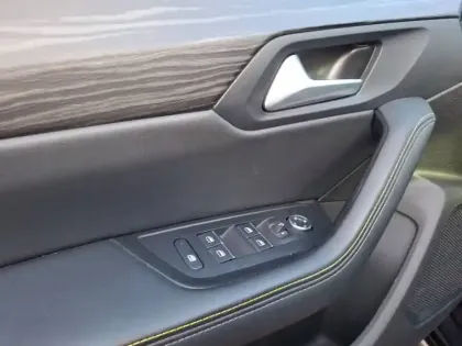 Photo 14 Peugeot 508  SW Hybrid4 360 e-EAT8 Peugeot Sport Engineered