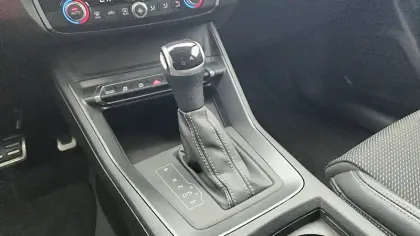 Photo 17 Audi Q3  Sportback 35 TDI 150 ch S tronic 7