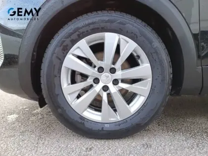 Photo 30 Peugeot 5008  PureTech 130ch S&S EAT8