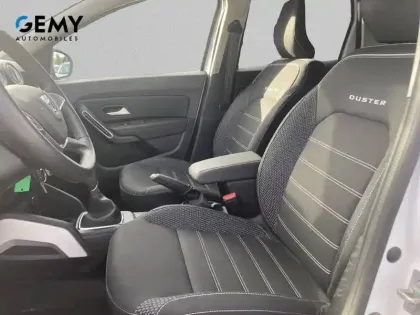 Photo 8 Dacia Duster  TCe 150 FAP 4x2 EDC
