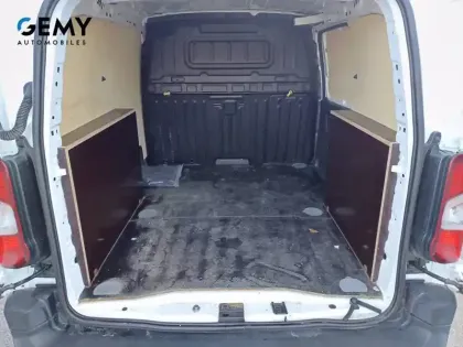 Photo 5 Peugeot Partner  FOURGON STANDARD 650 KG BLUEHDI 100 S&S BVM5