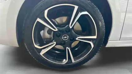 Photo 10 Opel Corsa  1.2 Turbo Hybrid 110 ch e-DCT6