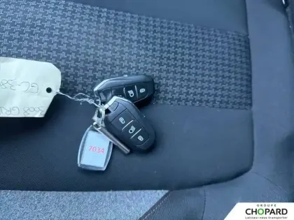 Photo 13 Peugeot 3008  Puretech 130ch S&S EAT8