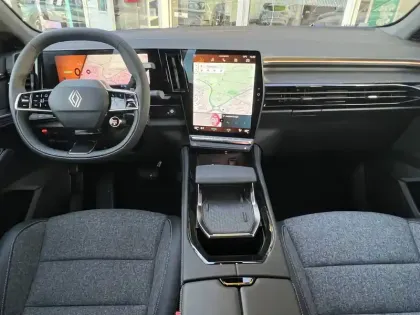 Photo 5 Renault Rafale  E-Tech full hybrid 200ch