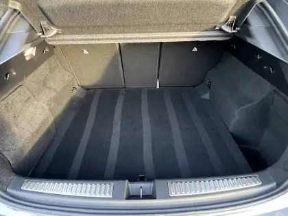 Photo 7 Renault Rafale  E-Tech full hybrid 200ch