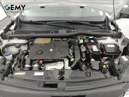 Photo 12 Peugeot 2008  BlueHDi 130 S&S EAT8