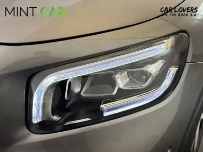 Photo 27 Mercedes GLB  200 d 8G-DCT