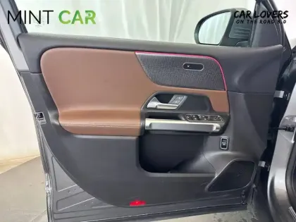 Photo 21 Mercedes GLB  200 d 8G-DCT