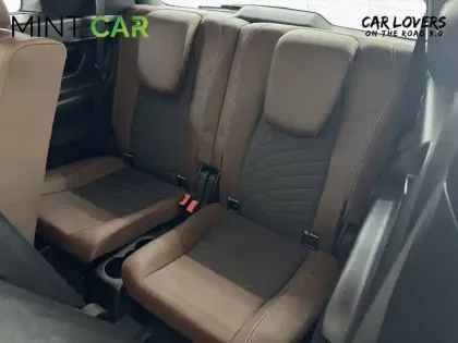 Photo 30 Mercedes GLB  200 d 8G-DCT