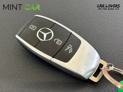 Photo 29 Mercedes GLB  200 d 8G-DCT