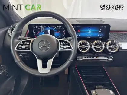 Photo 10 Mercedes GLB  200 d 8G-DCT