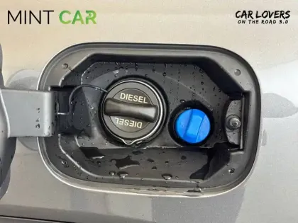 Photo 25 Mercedes GLB  200 d 8G-DCT