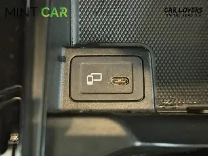 Photo 19 Mercedes GLB  200 d 8G-DCT