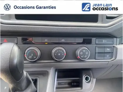 Photo 16 Volkswagen Crafter  VAN 35 L3H3 2.0 TDI 140 CH BVA