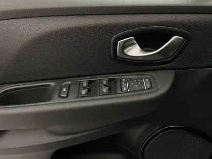 Photo 27 Renault Clio  TCe 90 E6C