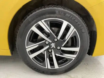 Photo 50 Peugeot 208 Gén. II Ph1 Allure 5