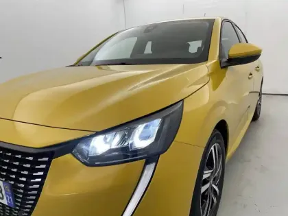 Photo 23 Peugeot 208  PureTech 100 S&S BVM6