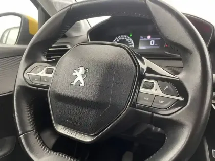 Photo 92 Peugeot 208  PureTech 100 S&S BVM6