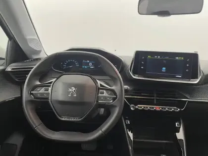 Photo 21 Peugeot 208  Electrique 50 kWh 136ch