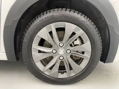 Photo 17 Peugeot 208  Electrique 50 kWh 136ch