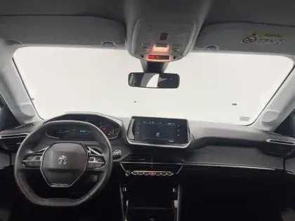 Photo 93 Peugeot 208  Electrique 50 kWh 136ch
