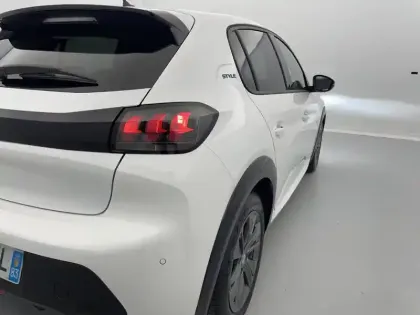 Photo 30 Peugeot 208  Electrique 50 kWh 136ch