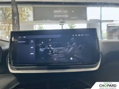 Photo 12 Peugeot 2008  PureTech 130 S&S EAT8