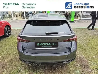 Photo 13 Skoda Octavia  Combi 1.5 TSI Hybrid 150 ch ACT DSG7