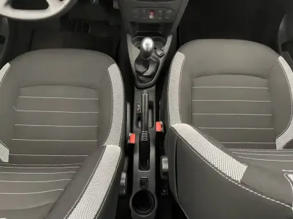 Photo 23 Dacia Sandero  SCe 75