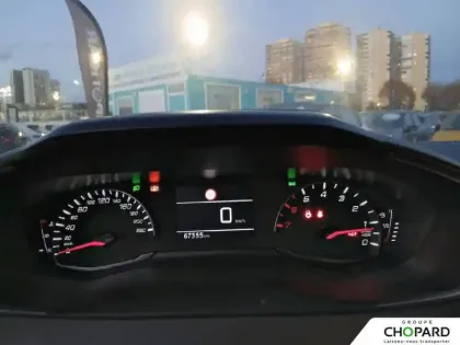 Photo 17 Peugeot 2008  PureTech 130 S&S BVM6