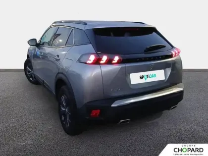 Photo 6 Peugeot 2008  PureTech 130 S&S BVM6