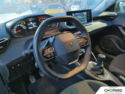 Photo 15 Peugeot 2008  PureTech 130 S&S BVM6