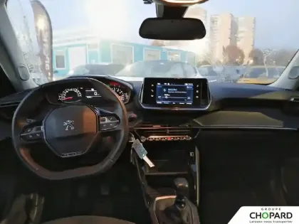 Photo 14 Peugeot 2008  PureTech 130 S&S BVM6