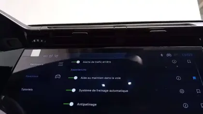 Photo 23 Peugeot 308  Electrique 55 kWh 156ch