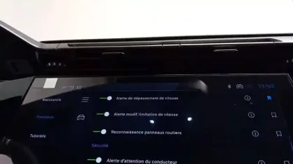 Photo 24 Peugeot 308  Electrique 55 kWh 156ch