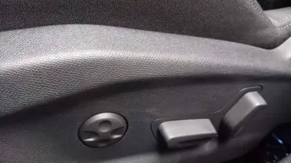 Photo 17 Peugeot 308  Electrique 55 kWh 156ch