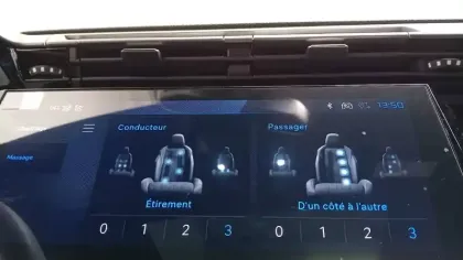 Photo 47 Peugeot 308  Electrique 55 kWh 156ch