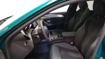 Photo 59 Peugeot 308  Electrique 55 kWh 156ch