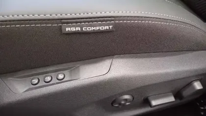 Photo 13 Peugeot 308  SW Hybrid 145 e-DCS6