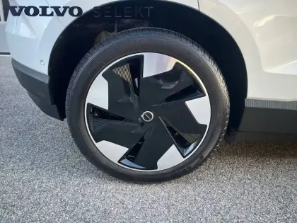 Photo 14 Volvo Ex30  Single Extended Range 272 ch 1EDT