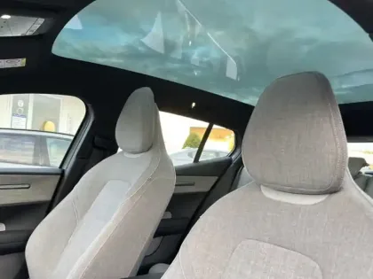 Photo 15 Volvo Ex30  Single Extended Range 272 ch 1EDT