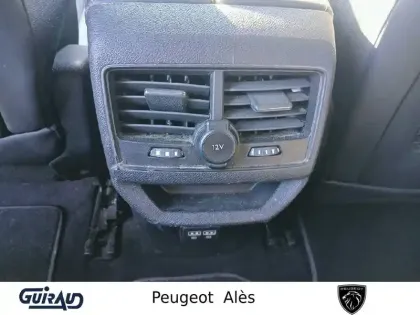 Photo 13 Peugeot 3008  Hybrid 225 e-EAT8