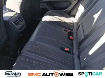 Photo 51 Peugeot 3008  Hybrid 225 e-EAT8