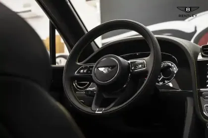 Photo 25 Bentley Bentayga  V8 4.0 650 ch BVA