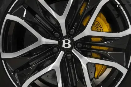 Photo 20 Bentley Bentayga  V8 4.0 650 ch BVA