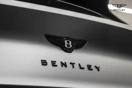 Photo 10 Bentley Bentayga  V8 4.0 650 ch BVA