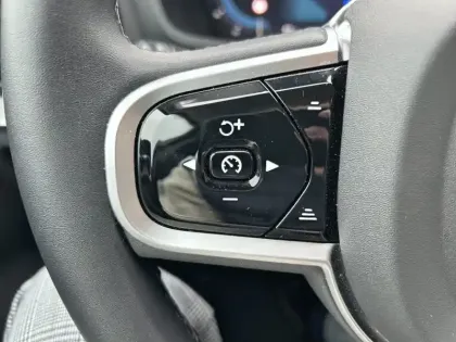 Photo 12 Volvo V60  B4 197 ch DCT7