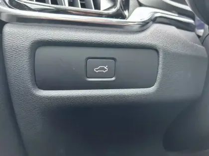 Photo 15 Volvo V60  B4 197 ch DCT7